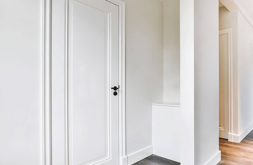 Métodos para limpiar puertas lacadas blancas y conservarlas como el primer día
